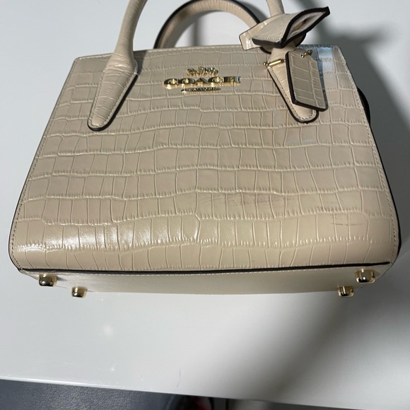 Coach - Picture 6 of 7